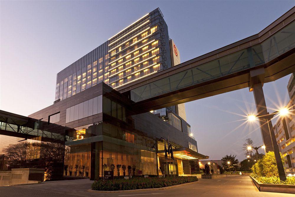 Sheraton Grand Bangalore Hotel At Brigade Gateway Exterior foto